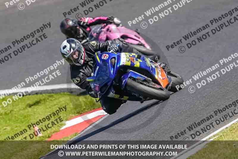 cadwell no limits trackday;cadwell park;cadwell park photographs;cadwell trackday photographs;enduro digital images;event digital images;eventdigitalimages;no limits trackdays;peter wileman photography;racing digital images;trackday digital images;trackday photos